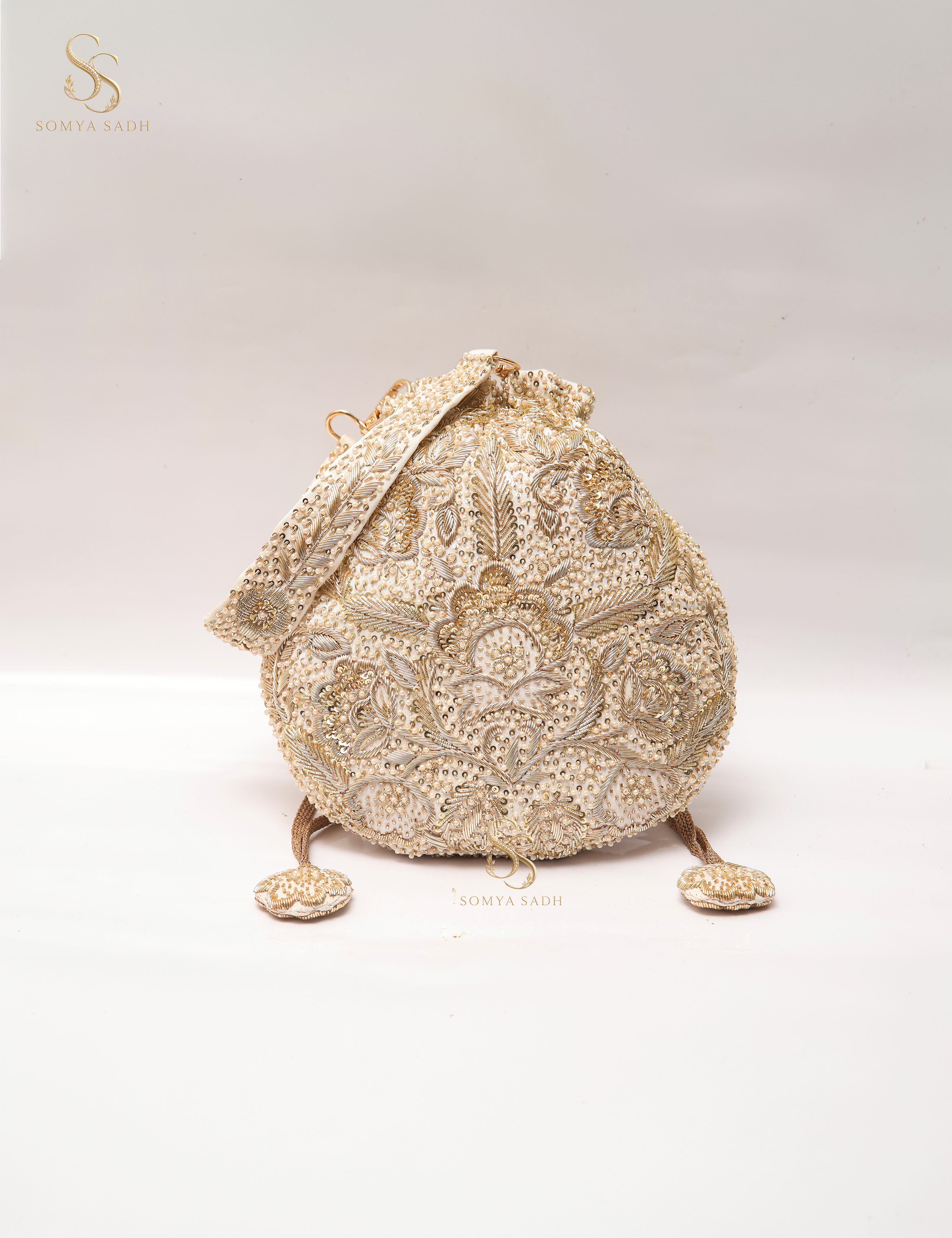 Chandni Ivory Paisley Potli, main product view