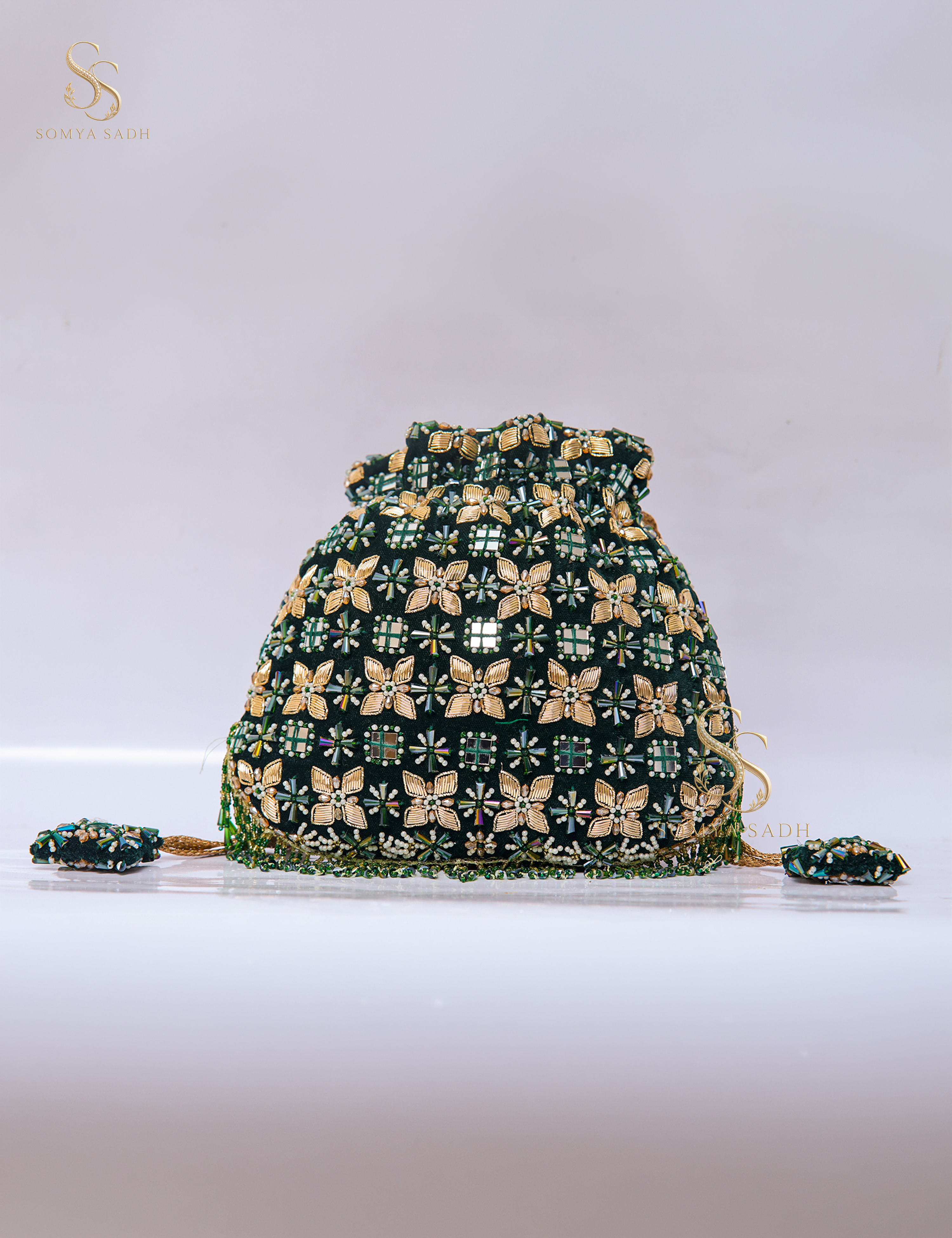 Firdaus Emerald Jaal Potli, main product view