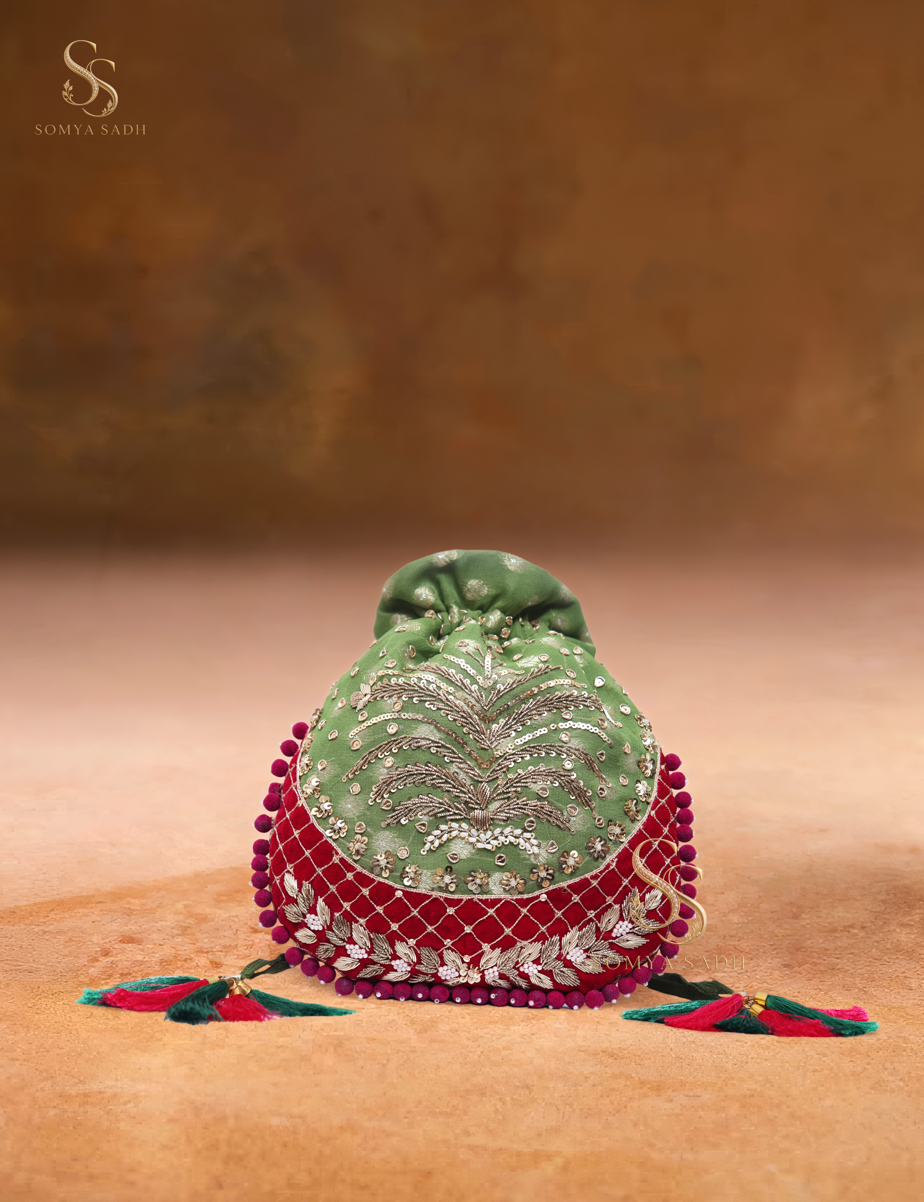 Hariyali Crescent Potli, detail or alternate product view