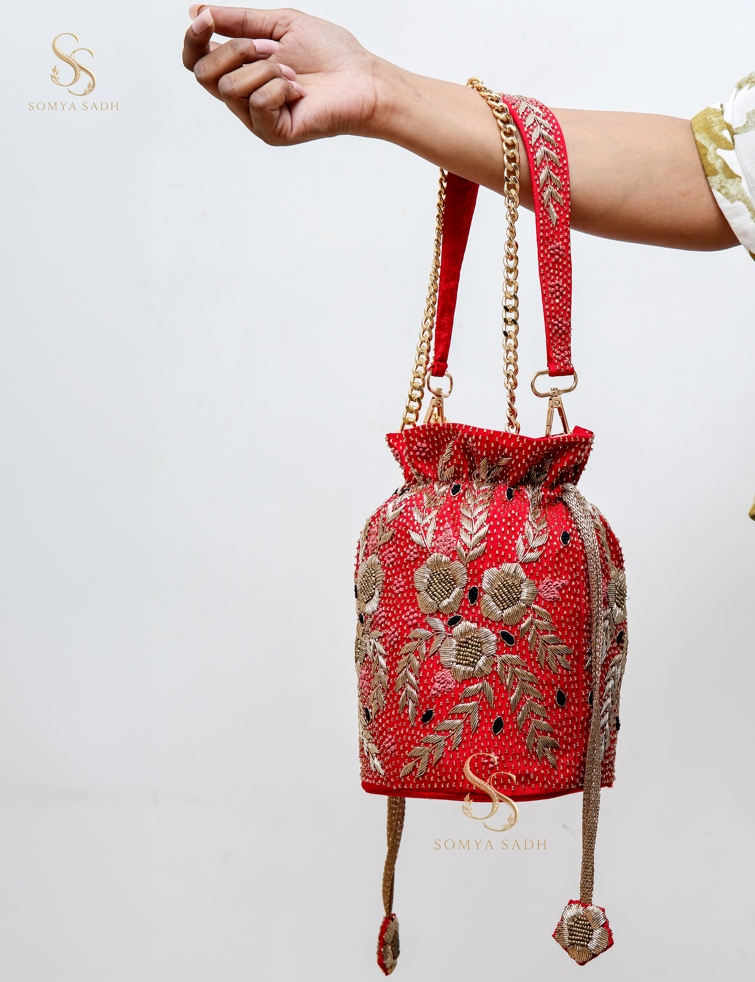 Laal Baagh Cylinder Potli, detail or alternate product view