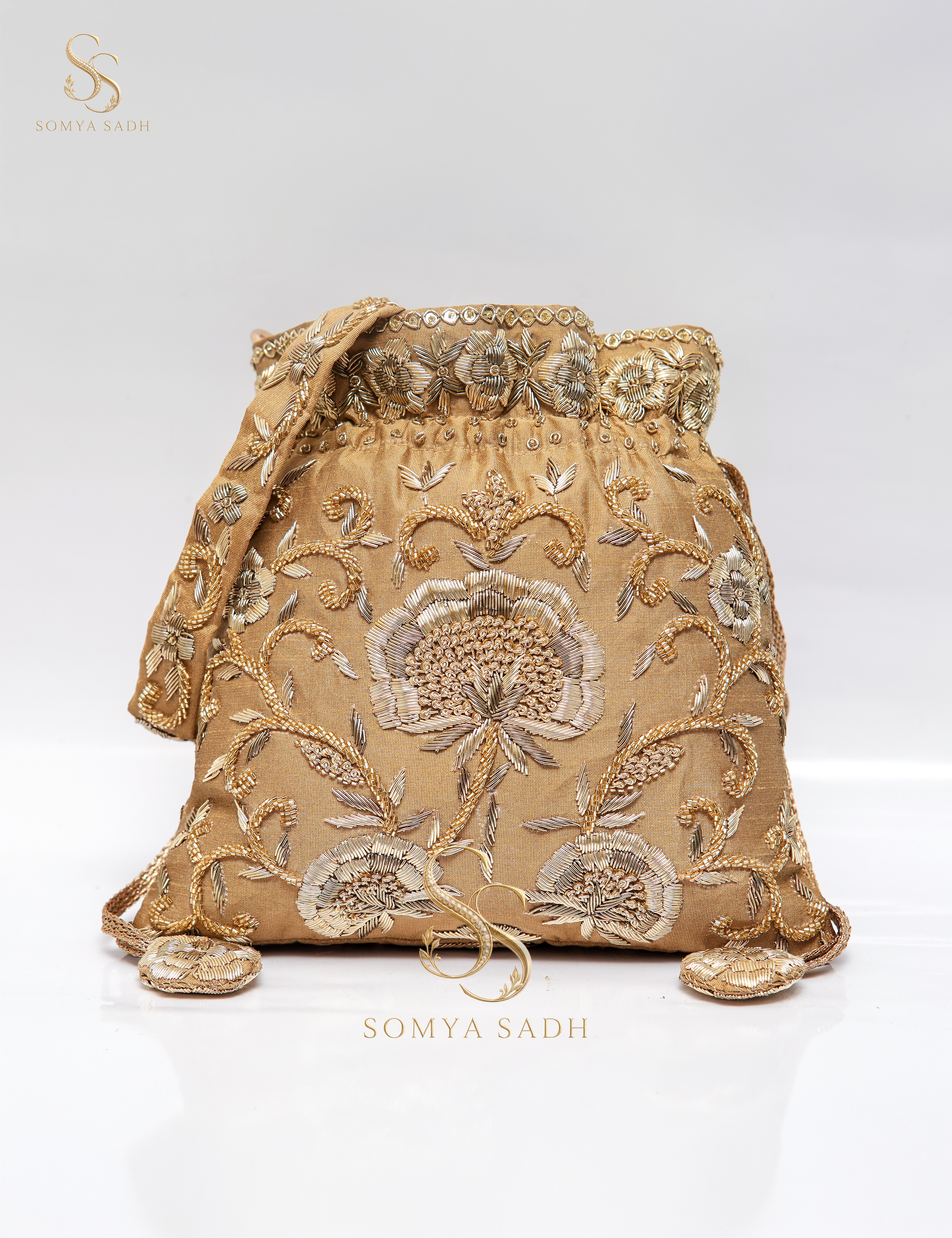 Sunehri Jharokha Gold Potli, detail or alternate product view